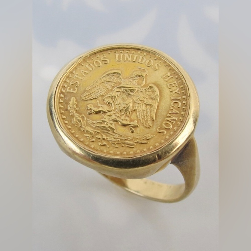 AMAZING VINTAGE ESTATE AUTHENTIC 22K DOS PESOS COIN RING IN 14K BEZEL- SIZE 4.5 - Picture 4 of 15